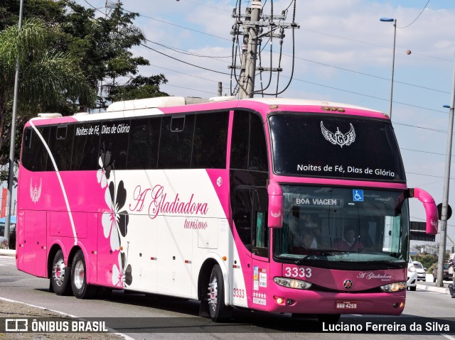 A Gladiadora Turismo 3333 na cidade de São Paulo, São Paulo, Brasil, por Luciano Ferreira da Silva. Número da foto: #8094751.
