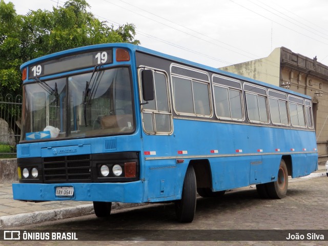 Ônibus Particulares Tropeiro Velho na cidade de Quaraí, Rio Grande do Sul, Brasil, por João Silva. ID da foto: 8095667.