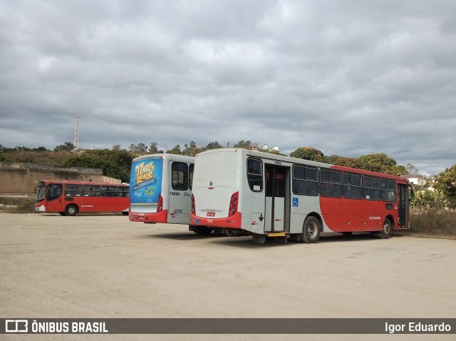 Expresso Unir 590 na cidade de Pedro Leopoldo, Minas Gerais, Brasil, por Igor Eduardo. Número da foto: #8095831.