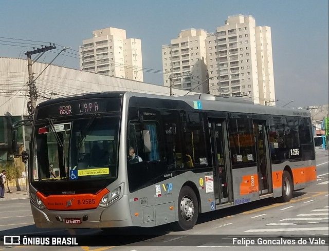 Viação Gato Preto 8 2585 na cidade de São Paulo, São Paulo, Brasil, por Felipe Goncalves do Vale. ID da foto: 8098864.