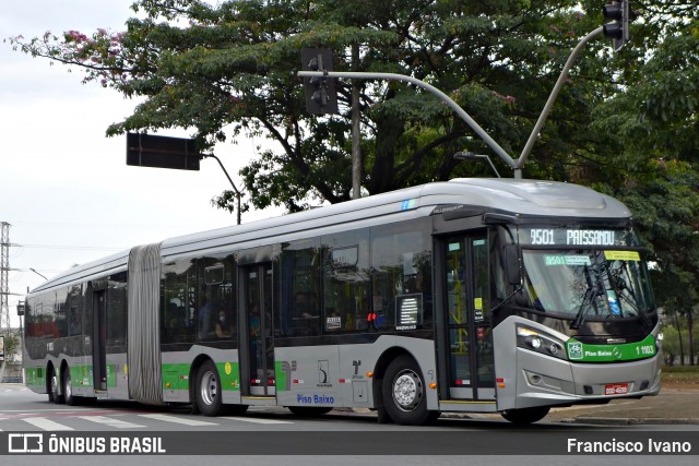 Viação Santa Brígida 1 1103 na cidade de São Paulo, São Paulo, Brasil, por Francisco Ivano. Número da foto: #8104654.