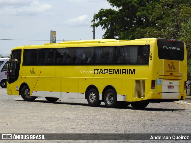 Viação Itapemirim 44061 na cidade de Vitória da Conquista, Bahia, Brasil, por Anderson Queiroz. ID da foto: 8103959.