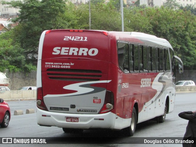 Viação Serro 24211 na cidade de Belo Horizonte, Minas Gerais, Brasil, por Douglas Célio Brandao. Número da foto: #8105053.