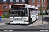 Golden Boy  na cidade de Hertford, Hertfordshire, Inglaterra, por Donald Hudson. Número da foto: #8104454.