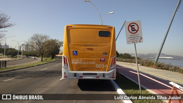 Companhia Carris Porto-Alegrense 0034 na cidade de Porto Alegre, Rio Grande do Sul, Brasil, por Luiz Carlos Almeida Silva Junior. Número da foto: #8106971.