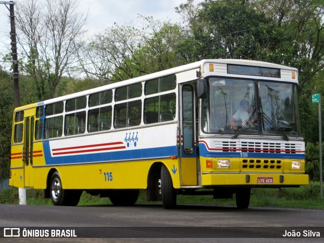 Associação de Preservação de Ônibus Clássicos 115 na cidade de Luzerna, Santa Catarina, Brasil, por João Silva. ID da foto: 8108284.