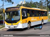 Companhia Carris Porto-Alegrense 0015 na cidade de Porto Alegre, Rio Grande do Sul, Brasil, por Emerson Dorneles. Número da foto: #:id.