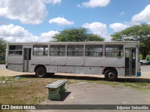 Ônibus Particulares 3384 na cidade de Nazaré da Mata, Pernambuco, Brasil, por Edjunior Sebastião. Número da foto: #8111923.