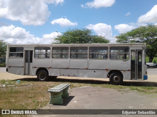 Ônibus Particulares 3384 na cidade de Nazaré da Mata, Pernambuco, Brasil, por Edjunior Sebastião. ID da foto: 8111923.