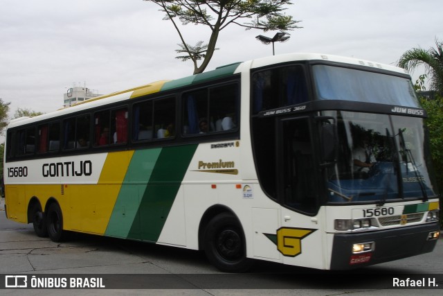 Empresa Gontijo de Transportes 15680 na cidade de São Paulo, São Paulo, Brasil, por Rafael H.. ID da foto: 8111271.