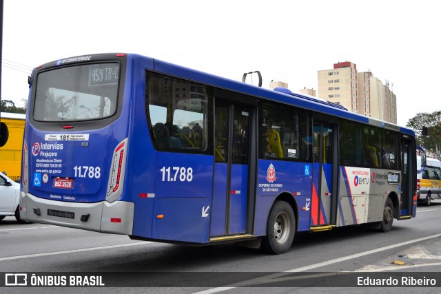 Viação Pirajuçara 11.788 na cidade de Taboão da Serra, São Paulo, Brasil, por Eduardo Ribeiro. Número da foto: #8117462.