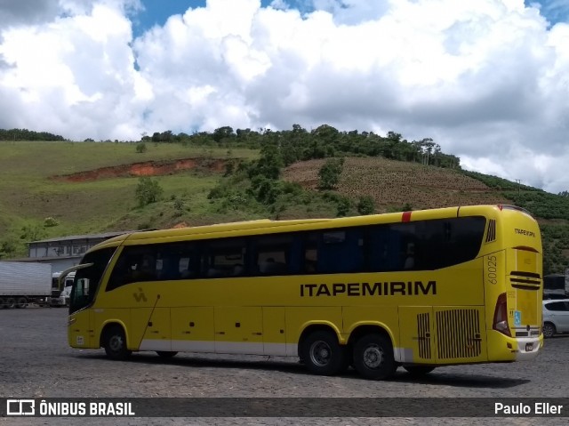 Viação Itapemirim 60025 na cidade de Manhuaçu, Minas Gerais, Brasil, por Paulo Eller. Número da foto: #8118115.