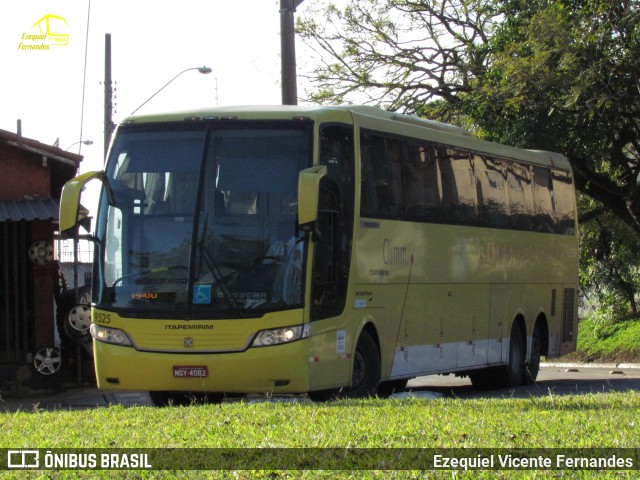 Viação Itapemirim 9525 na cidade de São José dos Campos, São Paulo, Brasil, por Ezequiel Vicente Fernandes. Número da foto: #8067213.
