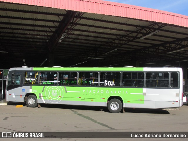 Viação Garcia 8925 na cidade de Londrina, Paraná, Brasil, por Lucas Adriano Bernardino. ID da foto: 8068329.