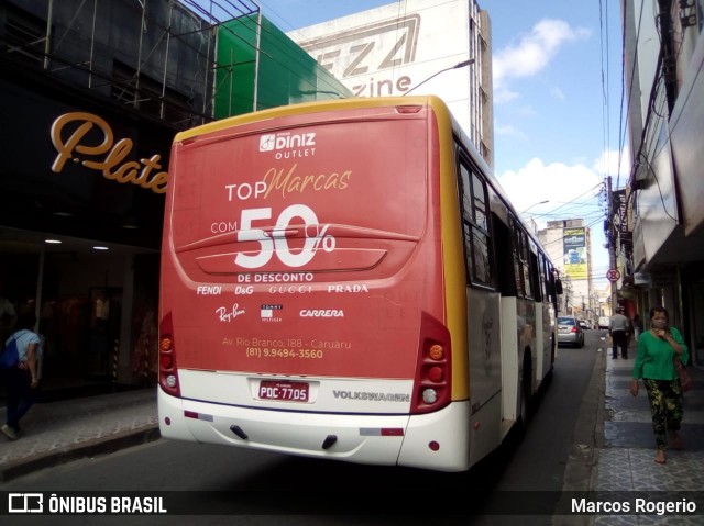 Coletivo Transportes 3698 na cidade de Caruaru, Pernambuco, Brasil, por Marcos Rogerio. ID da foto: 8120811.