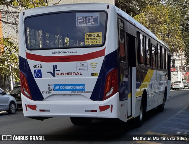 Viação Pinheiral 3028 na cidade de Volta Redonda, Rio de Janeiro, Brasil, por Matheus Martins da Silva. Número da foto: #8118538.