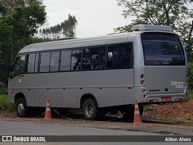 Ônibus Particulares 2181 na cidade de Divinópolis, Minas Gerais, Brasil, por Ailton Alves. Número da foto: #8124211.