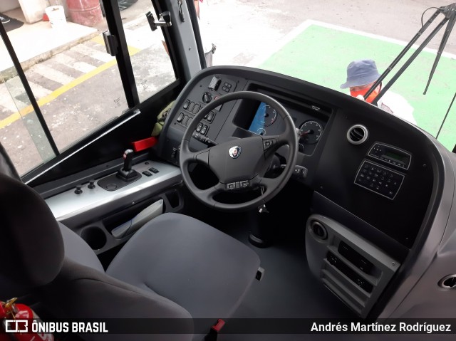 Comtrasuli 00 na cidade de Merced, San José, San José, Costa Rica, por Andrés Martínez Rodríguez. Número da foto: #8127376.