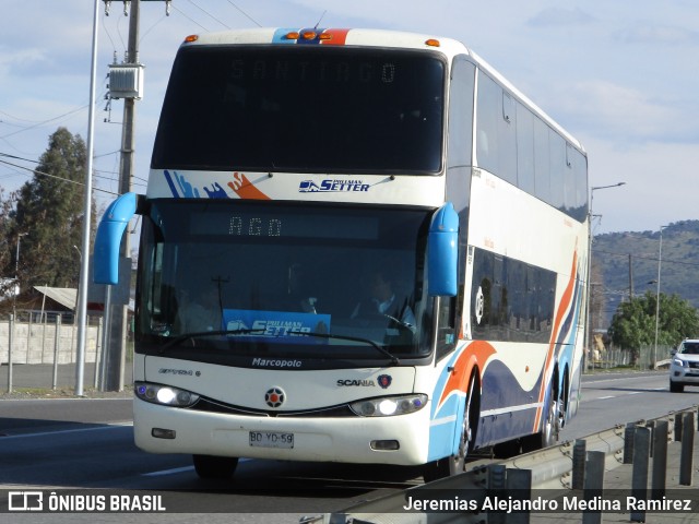 Pullman Setter  na cidade de San Fernando, Colchagua, Libertador General Bernardo O'Higgins, Chile, por Jeremias Alejandro Medina Ramirez. Número da foto: #8130687.