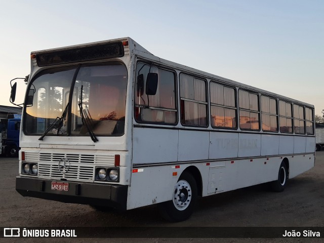 Associação de Preservação de Ônibus Clássicos 9187 na cidade de Curitiba, Paraná, Brasil, por João Silva. ID da foto: 8130560.