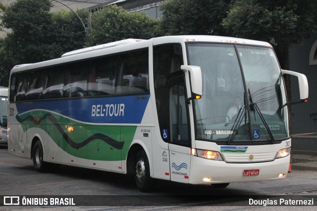 Bel-Tour Transportes e Turismo 301 na cidade de Rio de Janeiro, Rio de Janeiro, Brasil, por Douglas Paternezi. ID da foto: 8132672.