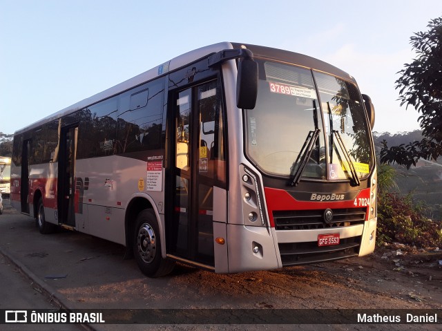 Pêssego Transportes 4 7024 na cidade de São Paulo, São Paulo, Brasil, por Matheus  Daniel. Número da foto: #8133047.