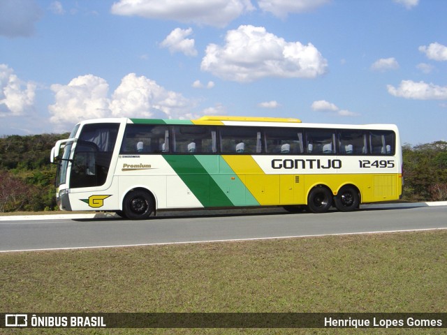 Empresa Gontijo de Transportes 12495 na cidade de Porto Seguro, Bahia, Brasil, por Henrique Lopes Gomes. Número da foto: #8136932.