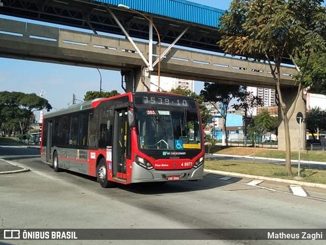 Express Transportes Urbanos Ltda 4 8977 na cidade de São Paulo, São Paulo, Brasil, por Matheus Zaghi. ID da foto: 8137171.