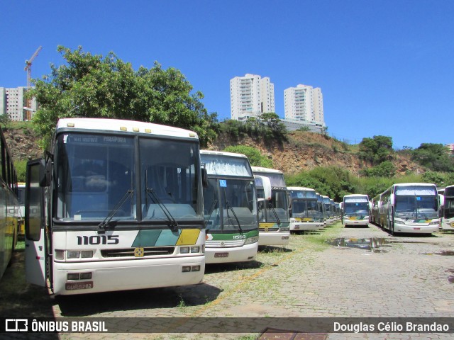 Empresa Gontijo de Transportes 11015 na cidade de Belo Horizonte, Minas Gerais, Brasil, por Douglas Célio Brandao. ID da foto: 8141563.