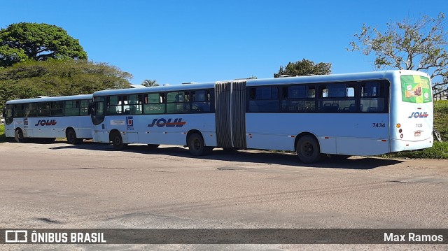 SOUL - Sociedade de Ônibus União Ltda. 7434 na cidade de Alvorada, Rio Grande do Sul, Brasil, por Max Ramos. ID da foto: 8141361.