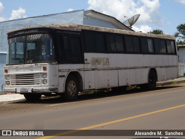 Ônibus Particulares  na cidade de São Miguel do Oeste, Santa Catarina, Brasil, por Alexandre M.  Sanches. Número da foto: #8144674.