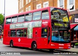 Metroline SEL749 na cidade de Ealing, Greater London, Inglaterra, por Leandro Machado de Castro. ID da foto: :id.