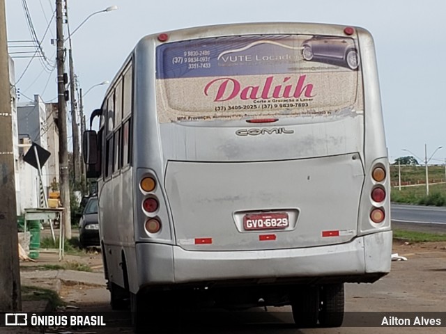 Ônibus Particulares 6829 na cidade de Arcos, Minas Gerais, Brasil, por Ailton Alves. ID da foto: 8148744.