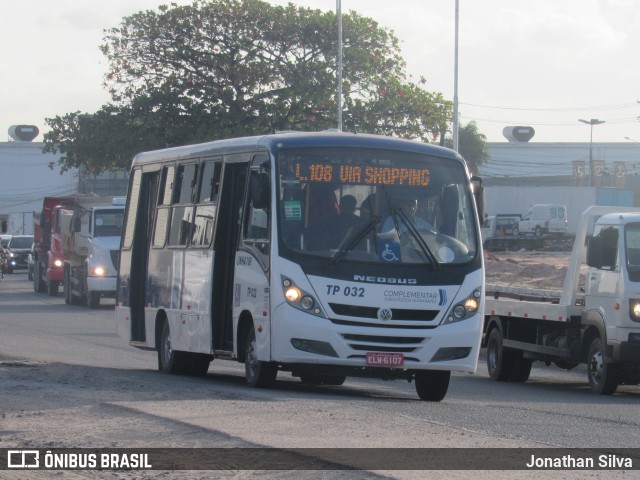 Transporte Complementar de Jaboatão dos Guararapes TP-032 na cidade de Jaboatão dos Guararapes, Pernambuco, Brasil, por Jonathan Silva. Número da foto: #8147864.