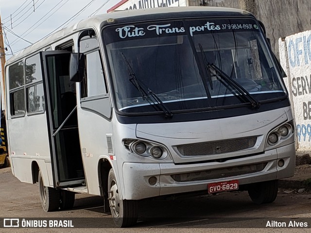 Ônibus Particulares 6829 na cidade de Arcos, Minas Gerais, Brasil, por Ailton Alves. Número da foto: #8148740.