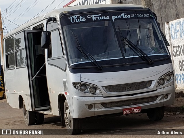 Ônibus Particulares 6829 na cidade de Arcos, Minas Gerais, Brasil, por Ailton Alves. ID da foto: 8148740.