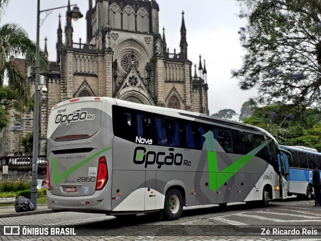 Nova Opção Turismo 2860 na cidade de Petrópolis, Rio de Janeiro, Brasil, por Zé Ricardo Reis. ID da foto: 8151223.