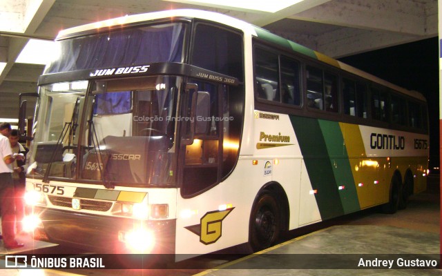 Empresa Gontijo de Transportes 15675 na cidade de Lavras, Minas Gerais, Brasil, por Andrey Gustavo. Número da foto: #8152424.