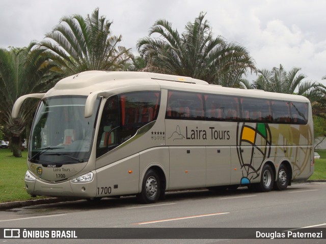 Laira Tours 1700 na cidade de Rio de Janeiro, Rio de Janeiro, Brasil, por Douglas Paternezi. ID da foto: 8150559.