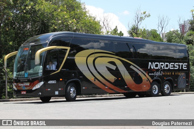 Expresso Nordeste 4890 na cidade de Curitiba, Paraná, Brasil, por Douglas Paternezi. Número da foto: #8150551.