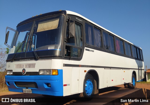 Andrade Transportes  na cidade de José de Freitas, Piauí, Brasil, por San Martin Lima. Número da foto: #8150690.
