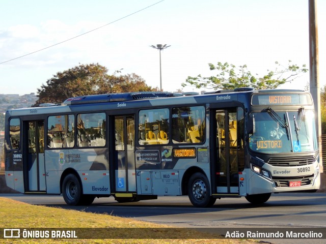 Bettania Ônibus 30892 na cidade de Belo Horizonte, Minas Gerais, Brasil, por Adão Raimundo Marcelino. ID da foto: 8078174.