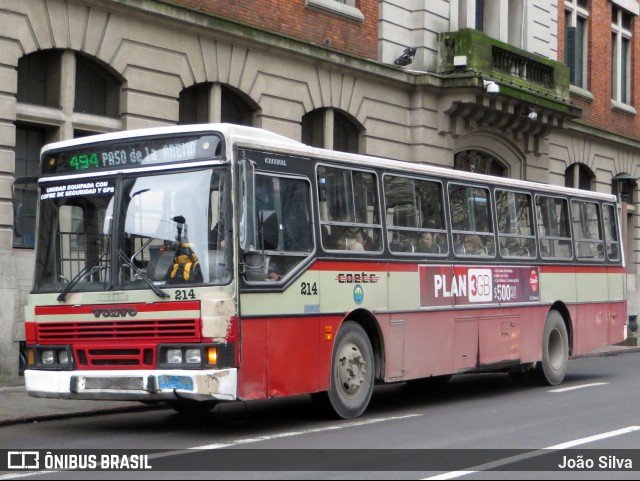 COETC - Cooperativa de Obreros y Empleados del Transporte Coletivo 214 na cidade de Montevideo, Montevideo, Uruguai, por João Silva. Número da foto: #8080187.