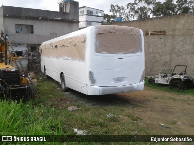 Ônibus Particulares KKN8344 na cidade de Nazaré da Mata, Pernambuco, Brasil, por Edjunior Sebastião. Número da foto: #8087415.
