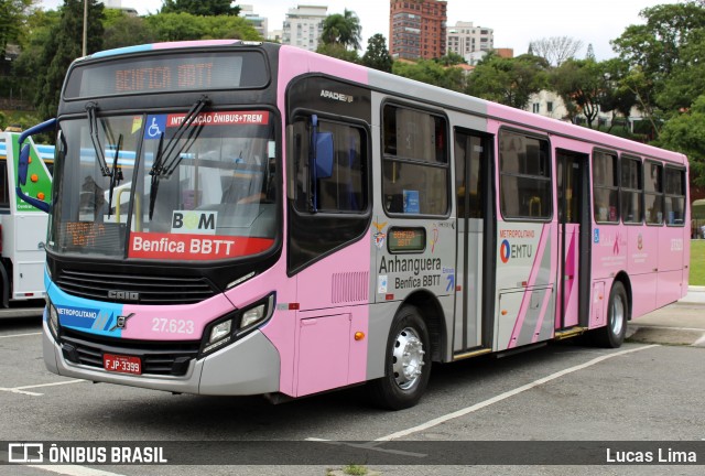 BBTT - Benfica Barueri Transporte e Turismo 27.623 na cidade de São Paulo, São Paulo, Brasil, por Lucas Lima. ID da foto: 8088168.