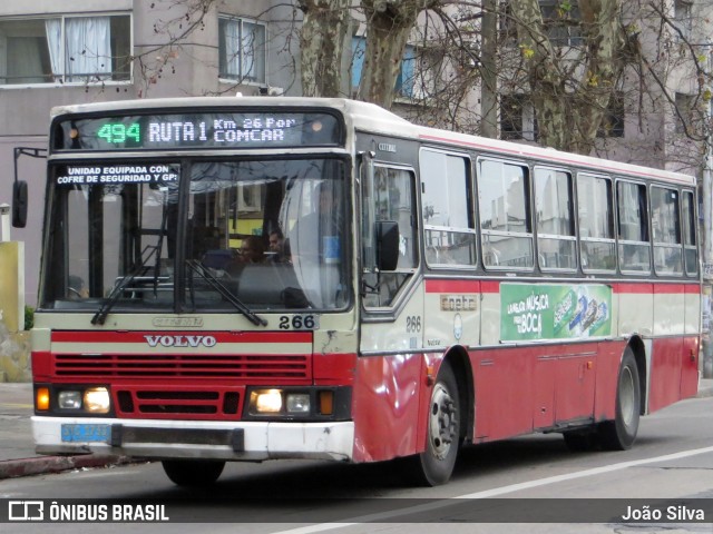 COETC - Cooperativa de Obreros y Empleados del Transporte Coletivo 266 na cidade de Montevideo, Montevideo, Uruguai, por João Silva. ID da foto: 8090265.