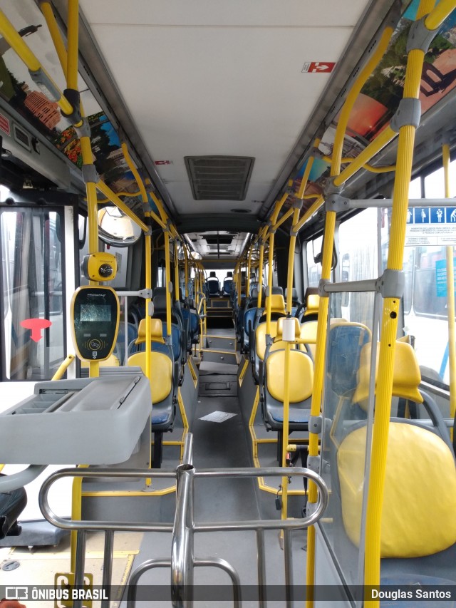 Restinga Transportes Coletivos 2400 na cidade de Porto Alegre, Rio Grande do Sul, Brasil, por Douglas Santos. Número da foto: #8088816.