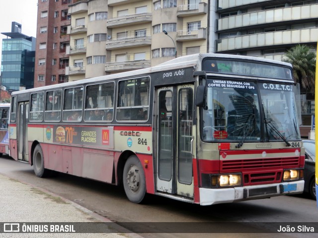 COETC - Cooperativa de Obreros y Empleados del Transporte Coletivo 244 na cidade de Montevideo, Montevideo, Uruguai, por João Silva. Número da foto: #8090227.