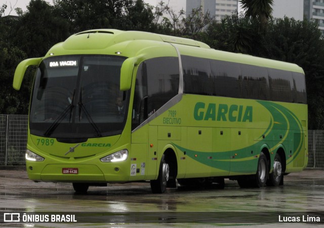 Viação Garcia 7989 na cidade de Curitiba, Paraná, Brasil, por Lucas Lima. ID da foto: 8086973.