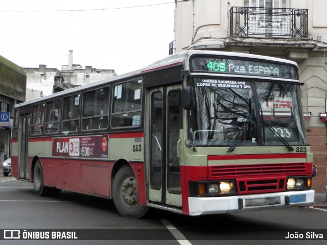 COETC - Cooperativa de Obreros y Empleados del Transporte Coletivo 223 na cidade de Montevideo, Montevideo, Uruguai, por João Silva. Número da foto: #8090121.